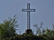 46 Zoom sulla croce della Filaressa (1134 m) 
